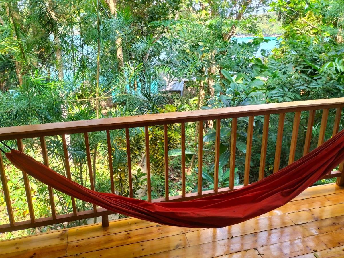 Santi Garden Bungalows Iboih Bagian luar foto