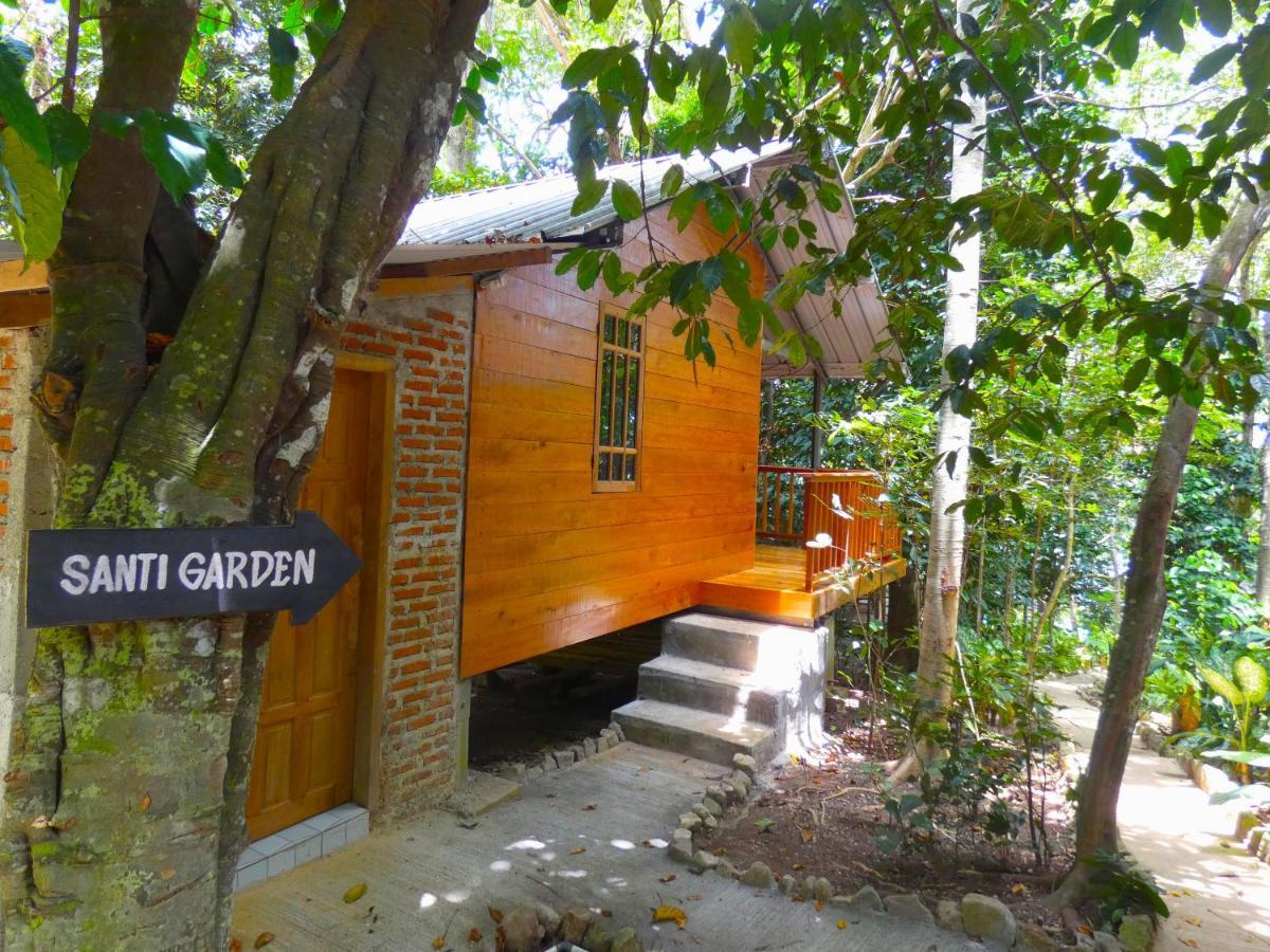 Santi Garden Bungalows Iboih Bagian luar foto