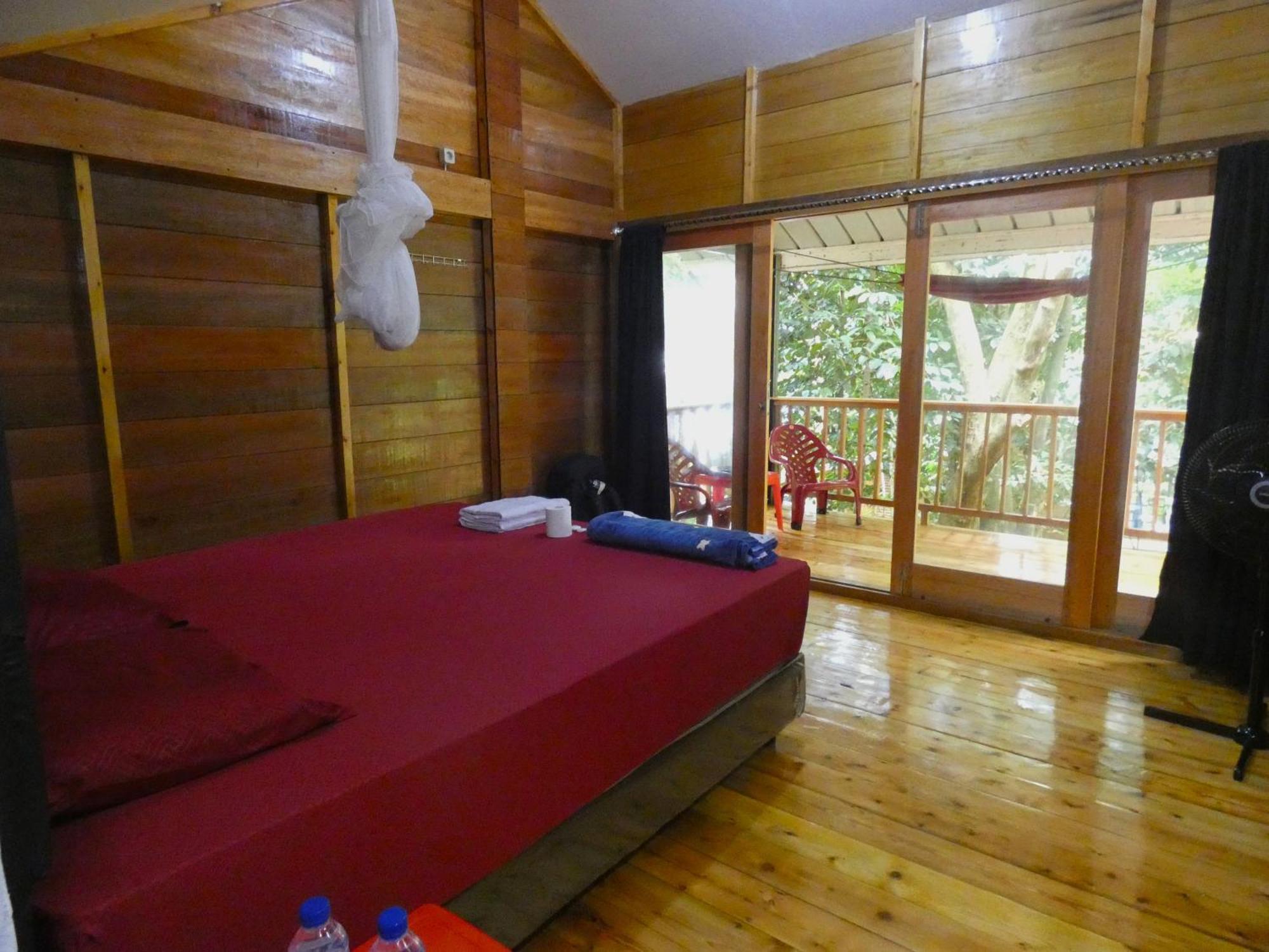 Santi Garden Bungalows Iboih Bagian luar foto