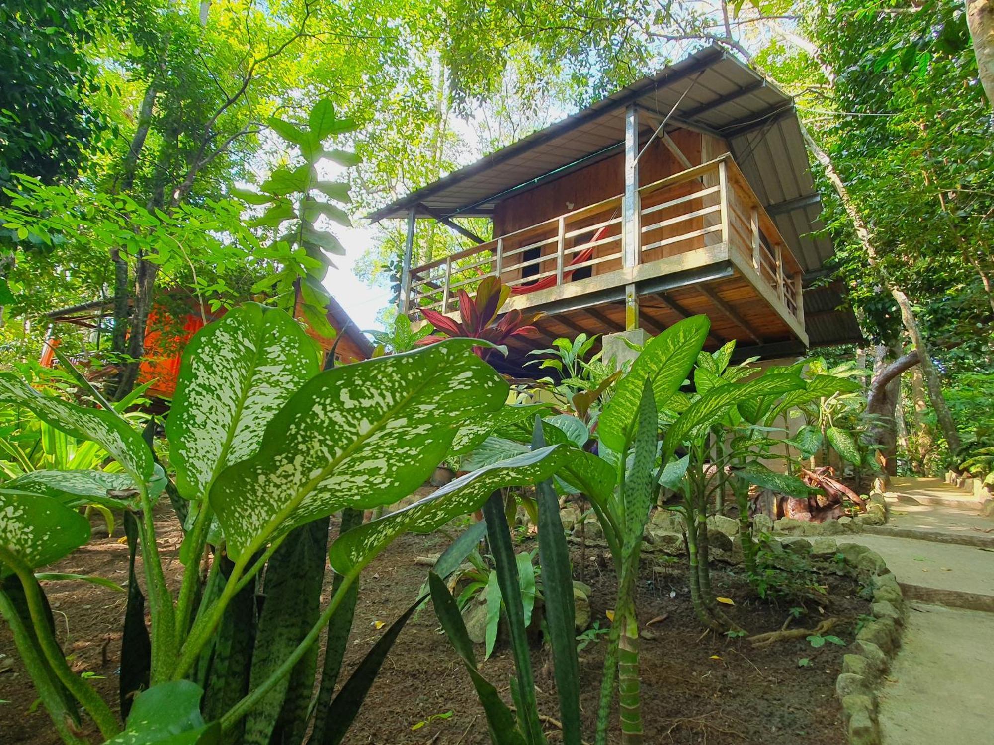 Santi Garden Bungalows Iboih Bagian luar foto